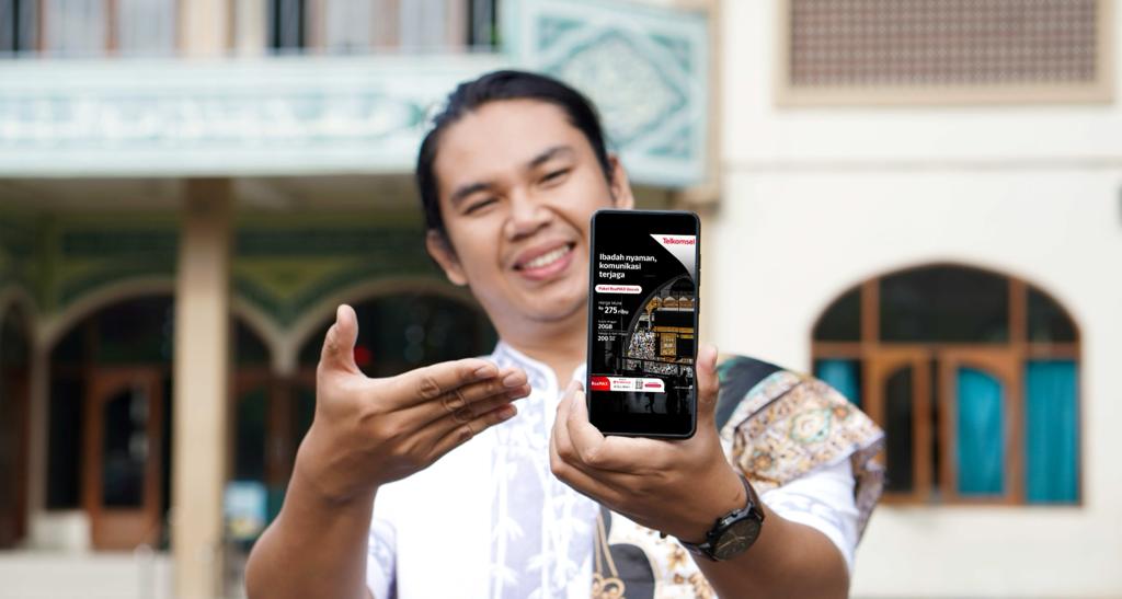 Dukung Kenyamanan Komunikasi di Tanah Suci, Paket RoaMAX Umrah Telkomsel Lebih Murah dan Kuota Besar