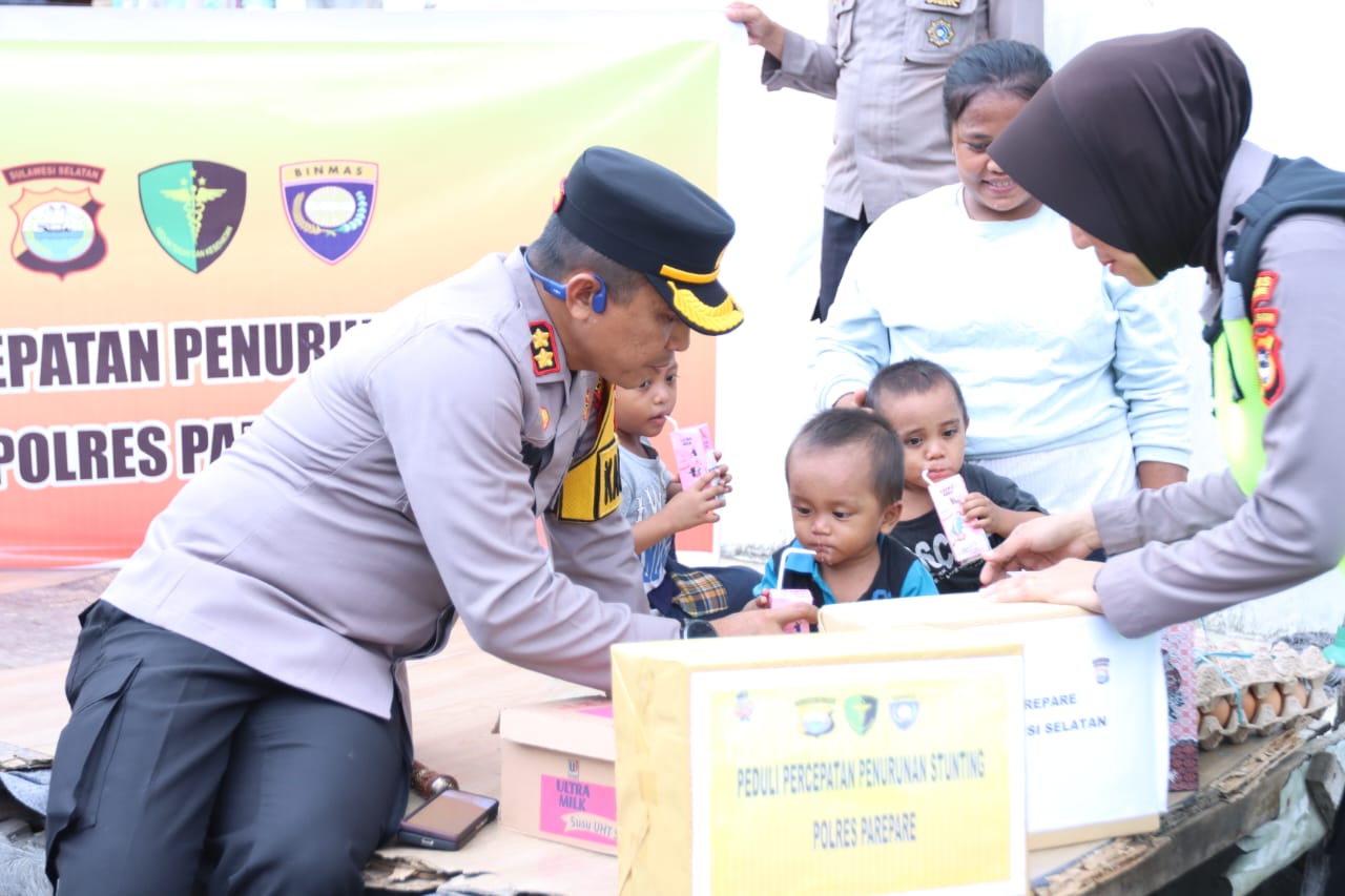 Polres Parepare Bantu Anak Stunting, Empat Anak Dapat Makanan Bergizi