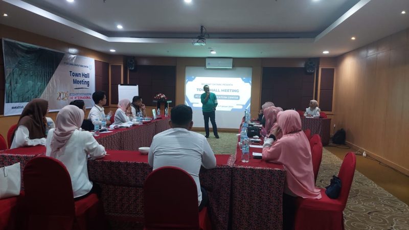 Workshop Leadership di Town Hall Meeting PT Decimal Education Center