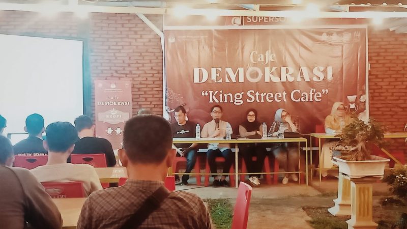 KPU Parepare Gelar Cafe Demokrasi bersama Puluhan Jurnalis