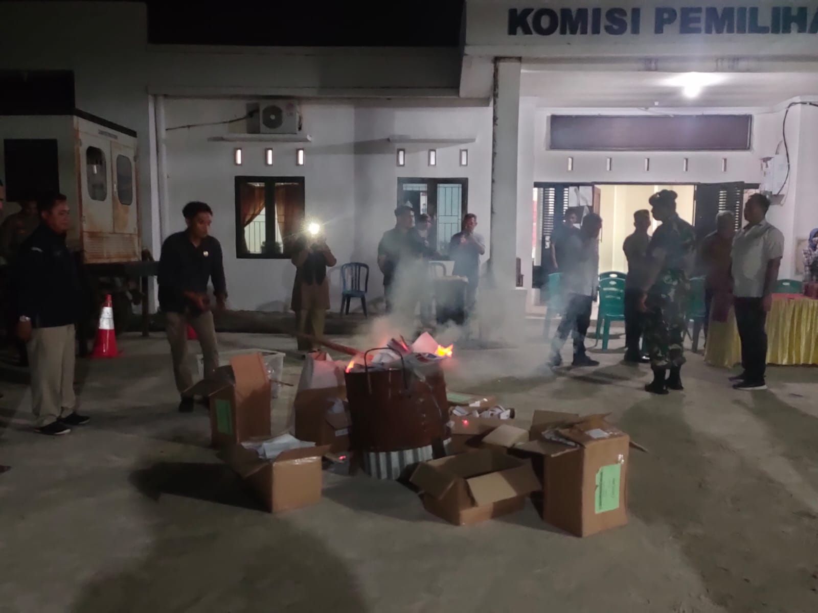 KPU Pinrang Musnahkan Surat Suara Pemilu 2024