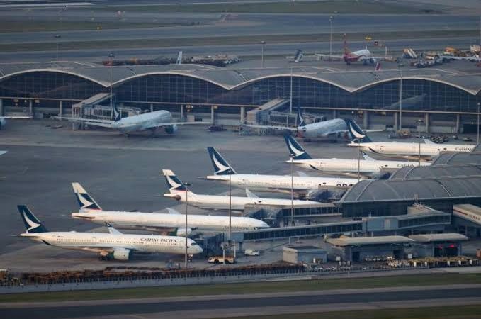 Seorang Petugas di Bandara Hong Kong Tewas Tertabrak Pesawat
