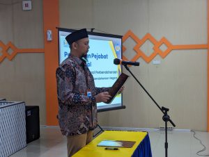 Kepala KPPN Parepare, Ferryal resque mengambil Sumpah Jabatan Pejabat Fungsional baru