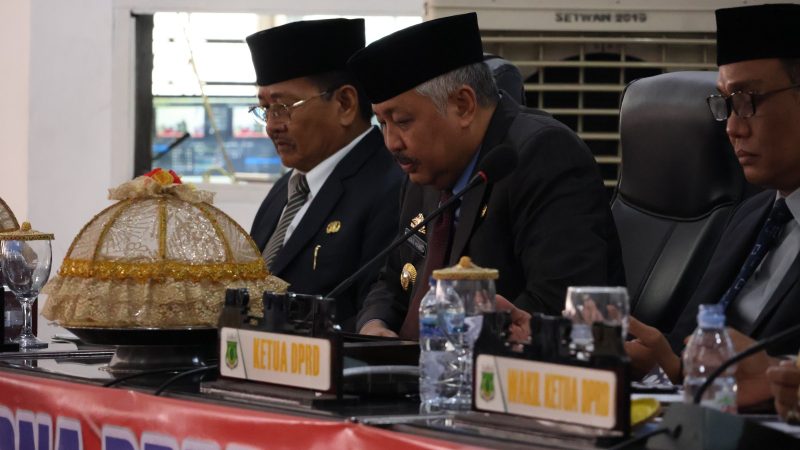Bupati Pinrang dan Wabup Hadiri Rapat Paripurna LKPj 2023