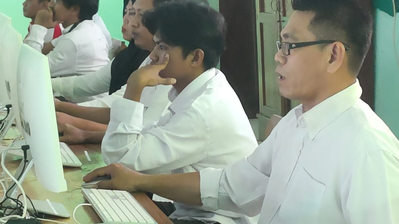 Ratusan Calon PPK di Pinrang Ikuti Tes CAT untuk Pilkada 2024