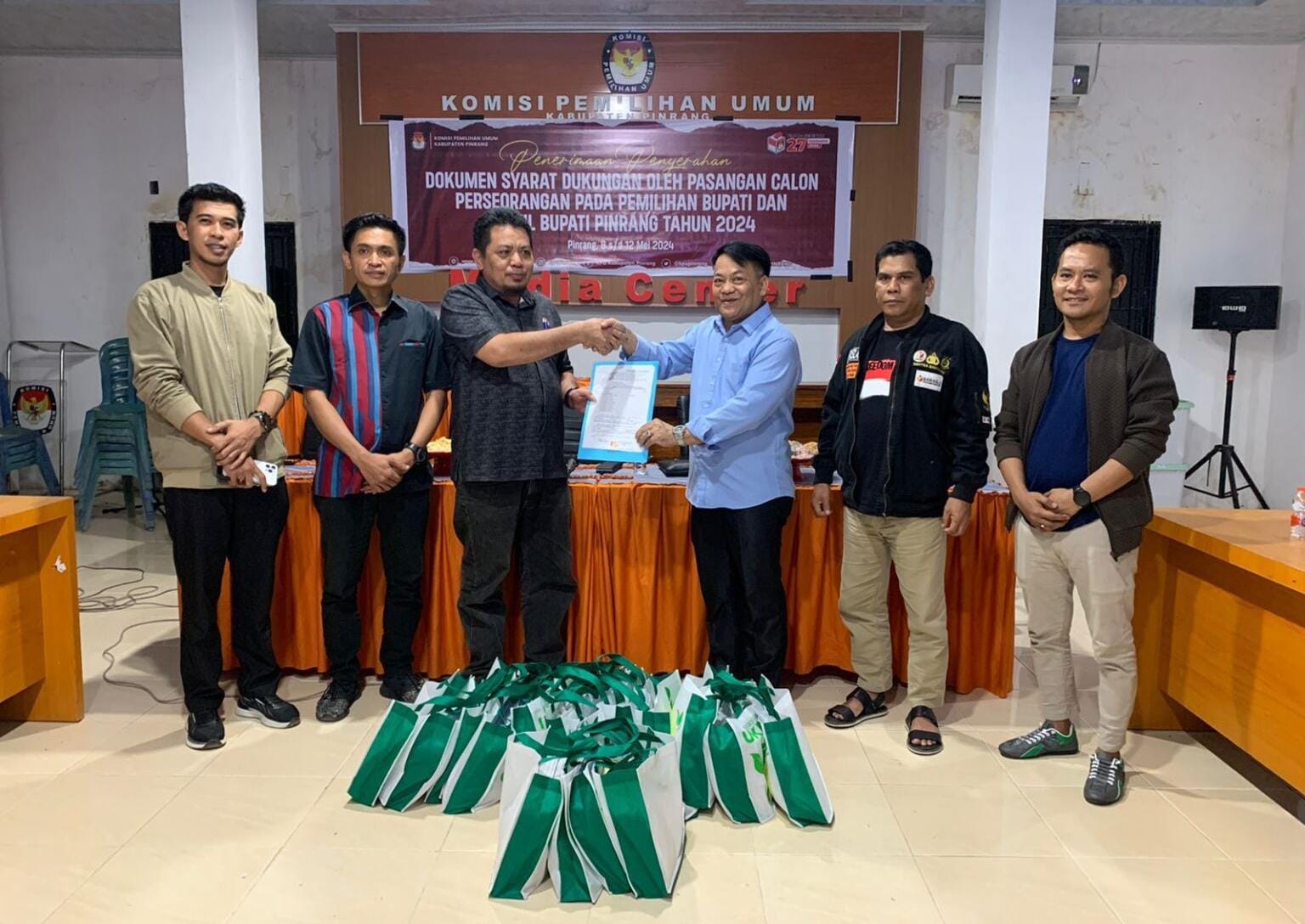 Satu Paslon Independen Daftar ke KPU Pinrang