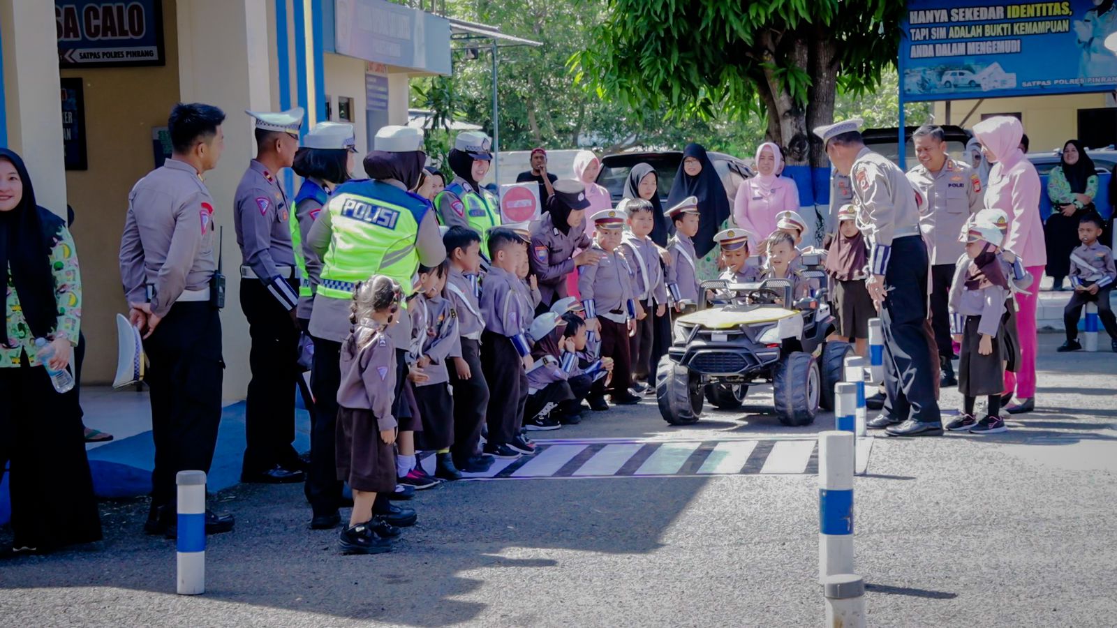 Polisi Sahabat Anak Kunjungi Polres Pinrang, Disambut Langsung Kapolres dan Ketua PYKB Cabang