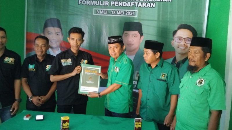 Kader Senior Golkar Abdillah Nasir Kembalikan Formulir Bacalon Bupati Pinrang di DPC PPP