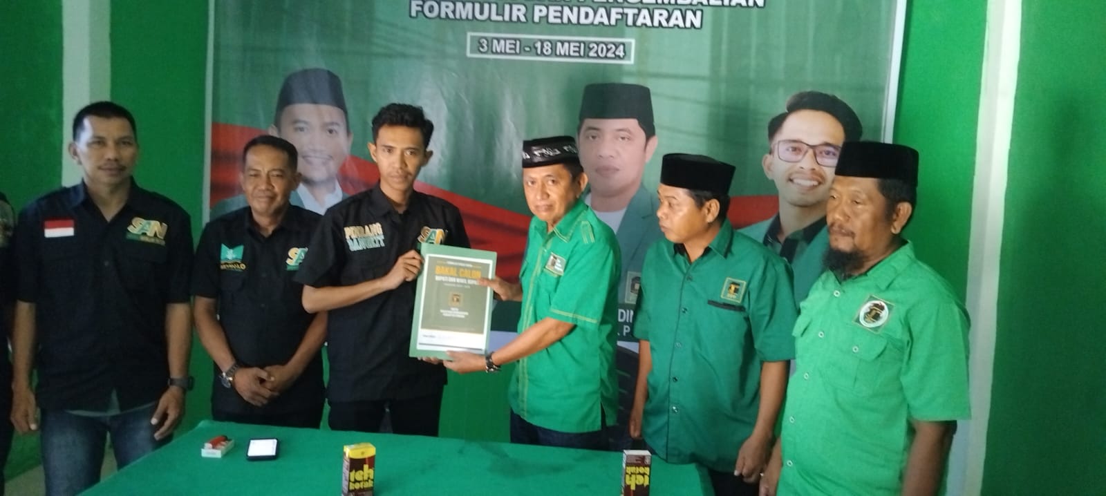 Kader Senior Golkar Abdillah Nasir Kembalikan Formulir Bacalon Bupati Pinrang di DPC PPP