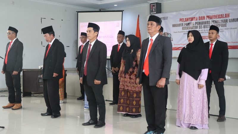 Bawaslu Parepare Lantik Anggota Panwascam untuk Pilkada 2024
