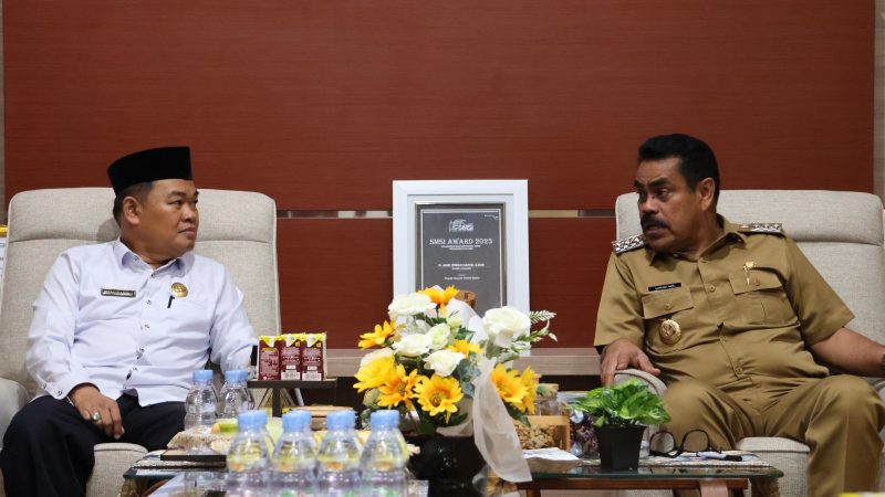 Pj Bupati Ahmadi Akil Terima Audiensi Panpel Porseni Madrasah Pinrang