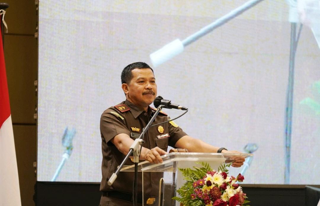 Kajati Sulsel Jadi Pembicara di Bimtek Penanganan Perkara Narkotika Melalui Pendekatan Keadilan Restoratif
