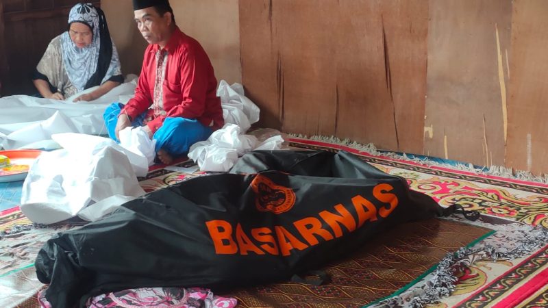 Lansia di Pinrang Ditemukan Membusuk, Diduga Terpeleset dan Jatuh ke Sungai