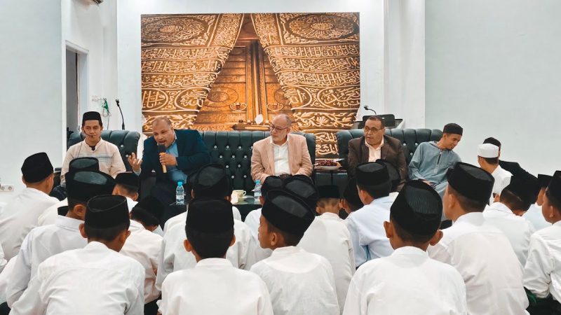 Dukungan Pondok Modern Kurir Langit Terus Mengalir, Masyayikh dan Guru Besar dari Kampus Tertua Berkunjung