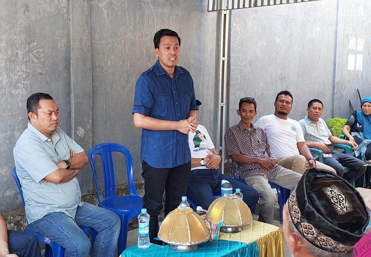 Lagi-Lagi Warga Parepare Keluhkan Infrastruktur Jalan, ANH Janji Perketat Pengawasan Proyek Bila Jadi Walikota