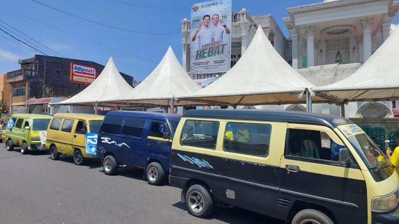 Paslon ANH-TQ Diantar 30 Angkot Menuju Lokasi Pengundian Nomor Urut Pilkada