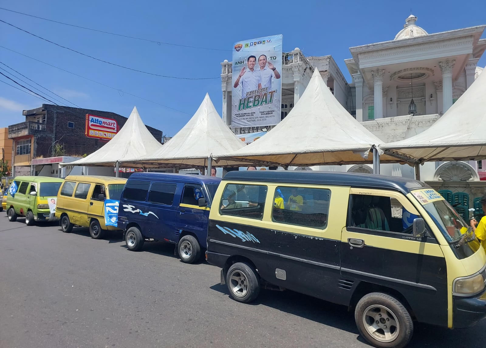 Paslon ANH-TQ Diantar 30 Angkot Menuju Lokasi Pengundian Nomor Urut Pilkada