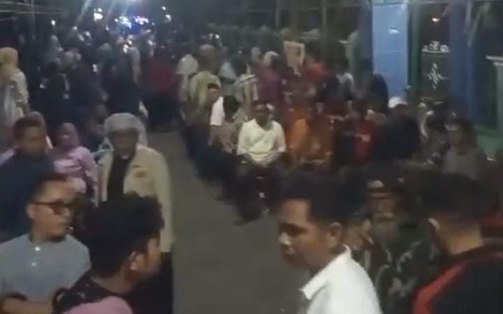 Abdillah Natsir Tiba, Rumah Haji Gode Jadi Lautan Manusia