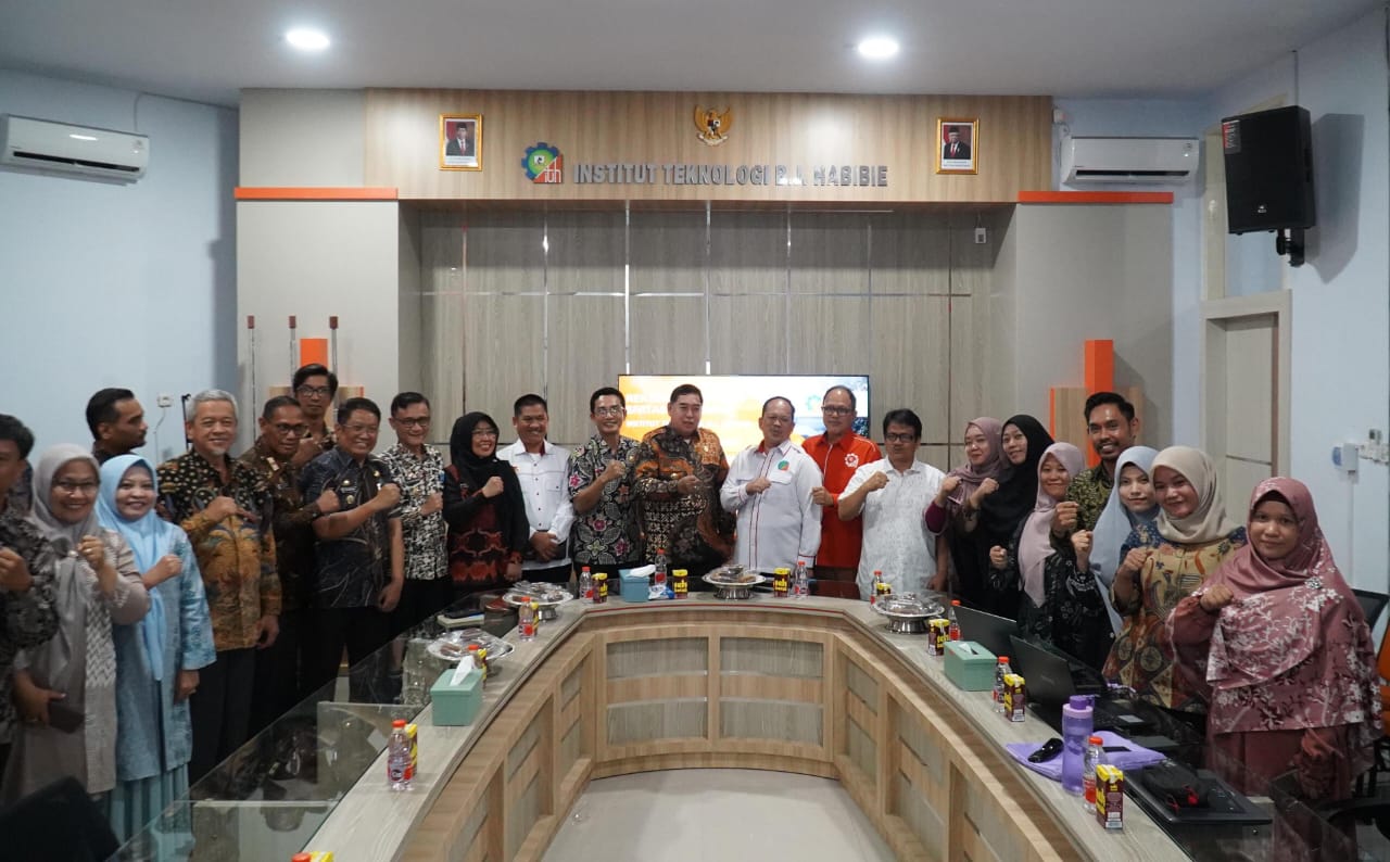 Pj Wali Kota Parepare Berkunjung ke Institut Teknologi Bj Habibie