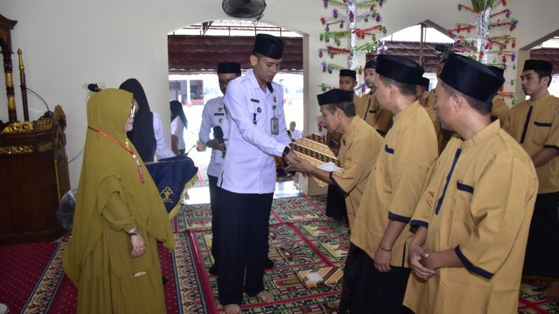 18 Warga Binaan Rutan Pinrang Dikukuhkan Jadi Guru Ngaji