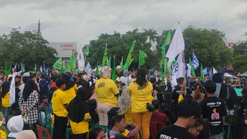 Kampanye Akbar ANH-TQ di Lapangan Andi Makkasau Dihadiri Ribuan Warga