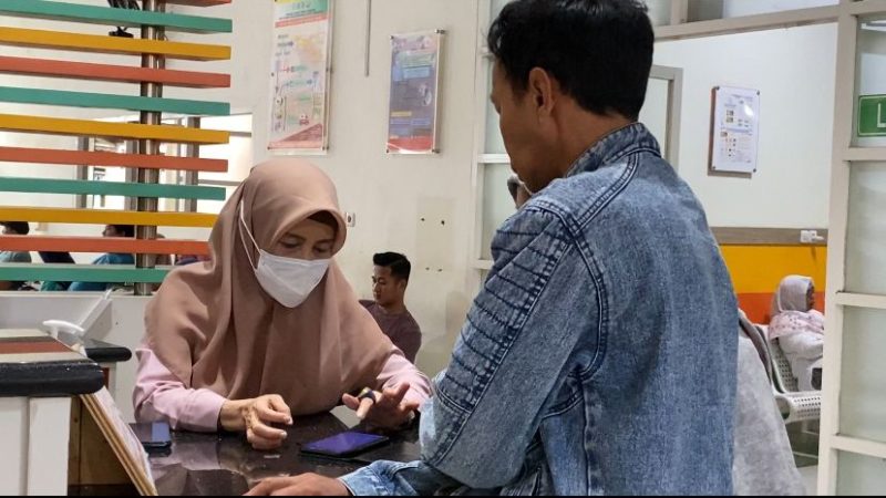 RSUD Andi Makkasau Imbau Pasien Gunakan Mobile JKN untuk Antrean