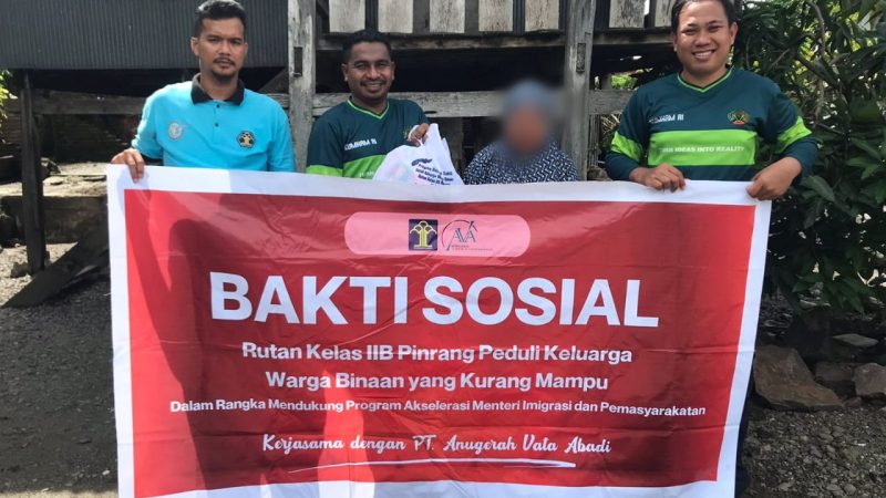 Pegawai Rutan Pinrang Rutin Bagikan Paket Sembako kepada Keluarga WBP Kurang Mampu