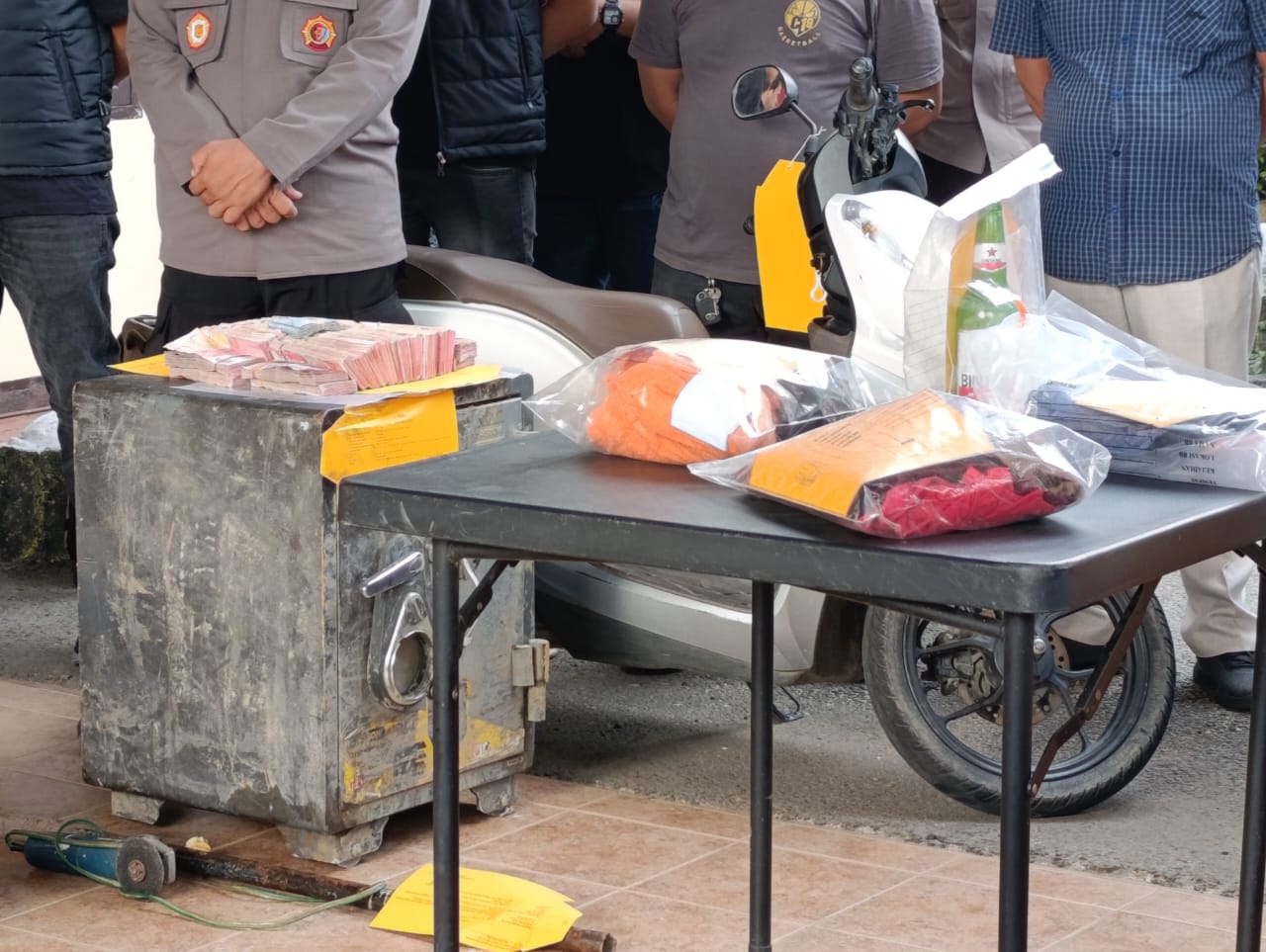 Nekat, Menantu di Pinrang Bobol Brangkas Milik Mertua dan Bawa Kabur Uang 200 Juta