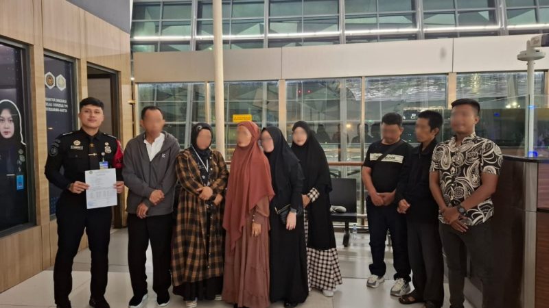 Imigrasi Tunda Keberangkatan 1.243 Jemaah Calon Haji Nonprosedural