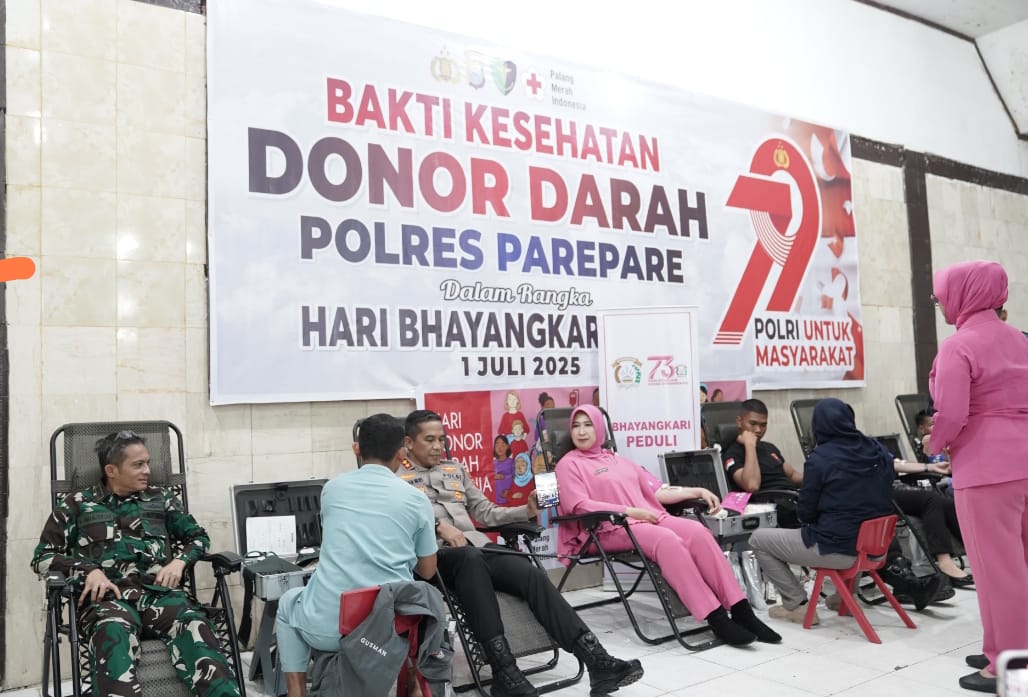 Bakti Kesehatan Sambut Hari Bhayangkara ke 79, Polres Parepare Gelar Donor Darah, Sunatan Massal, dan Pemeriksaan Kesehatan Gratis