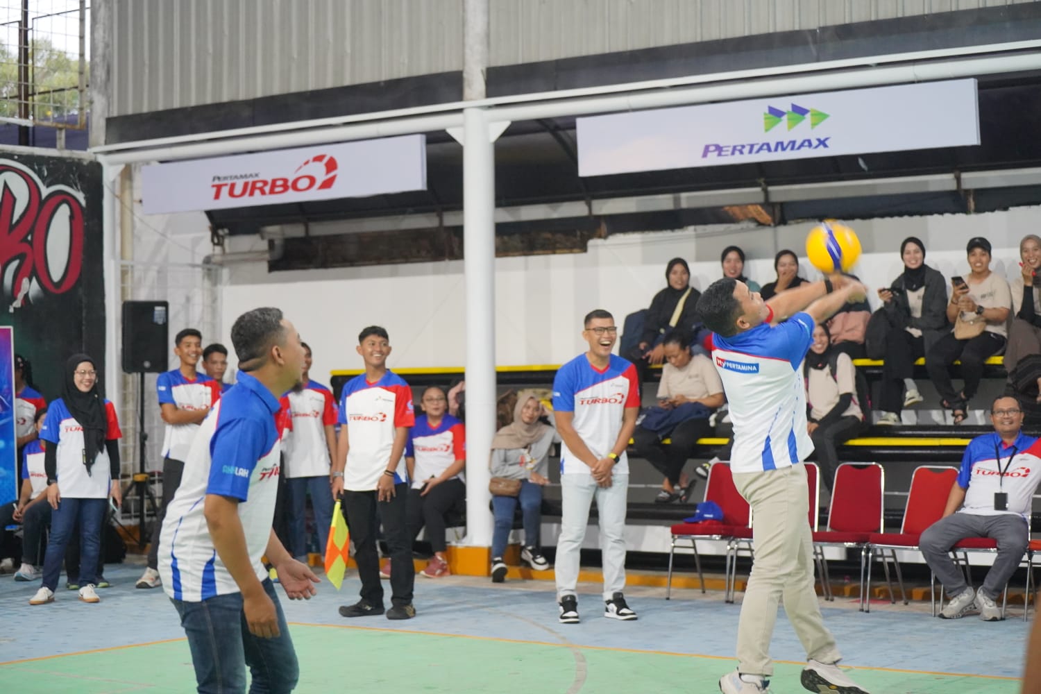 Pertamina Sulawesi Dorong Prestasi dan Sportivitas Generasi Muda Sulsel Melalui Turnamen Voli
