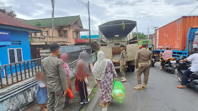 Satpol PP Parepare Amankan Gepeng yang Mangkal di Perempatan Karaeng Burane