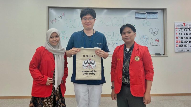 Dua Mahasiswa Keperawatan Unhas Tuntaskan Program Praktik Klinis Global di Jepang