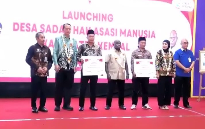 Dua Desa di Sulsel Dinobatkan sebagai Desa Sadar HAM, Daniel Rumsowek Beri Apresiasi