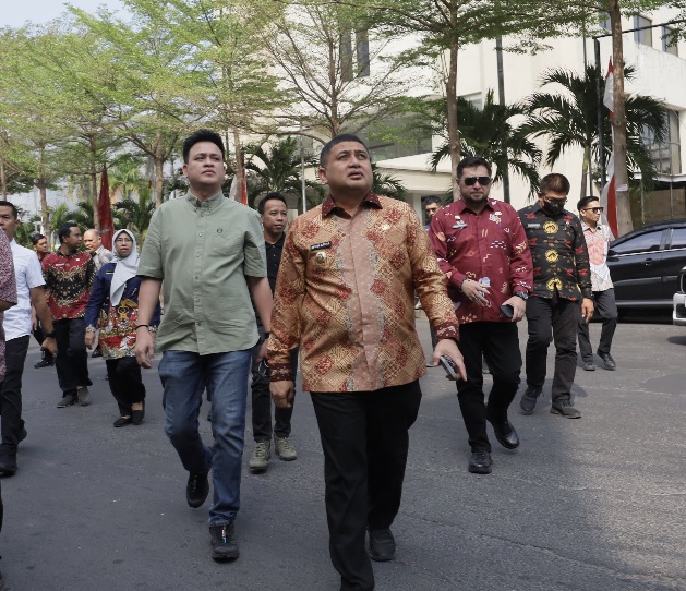Walikota Makassar Sidak Kabel FO yang Semrawut, Provider Internet Diulti 7 Hari