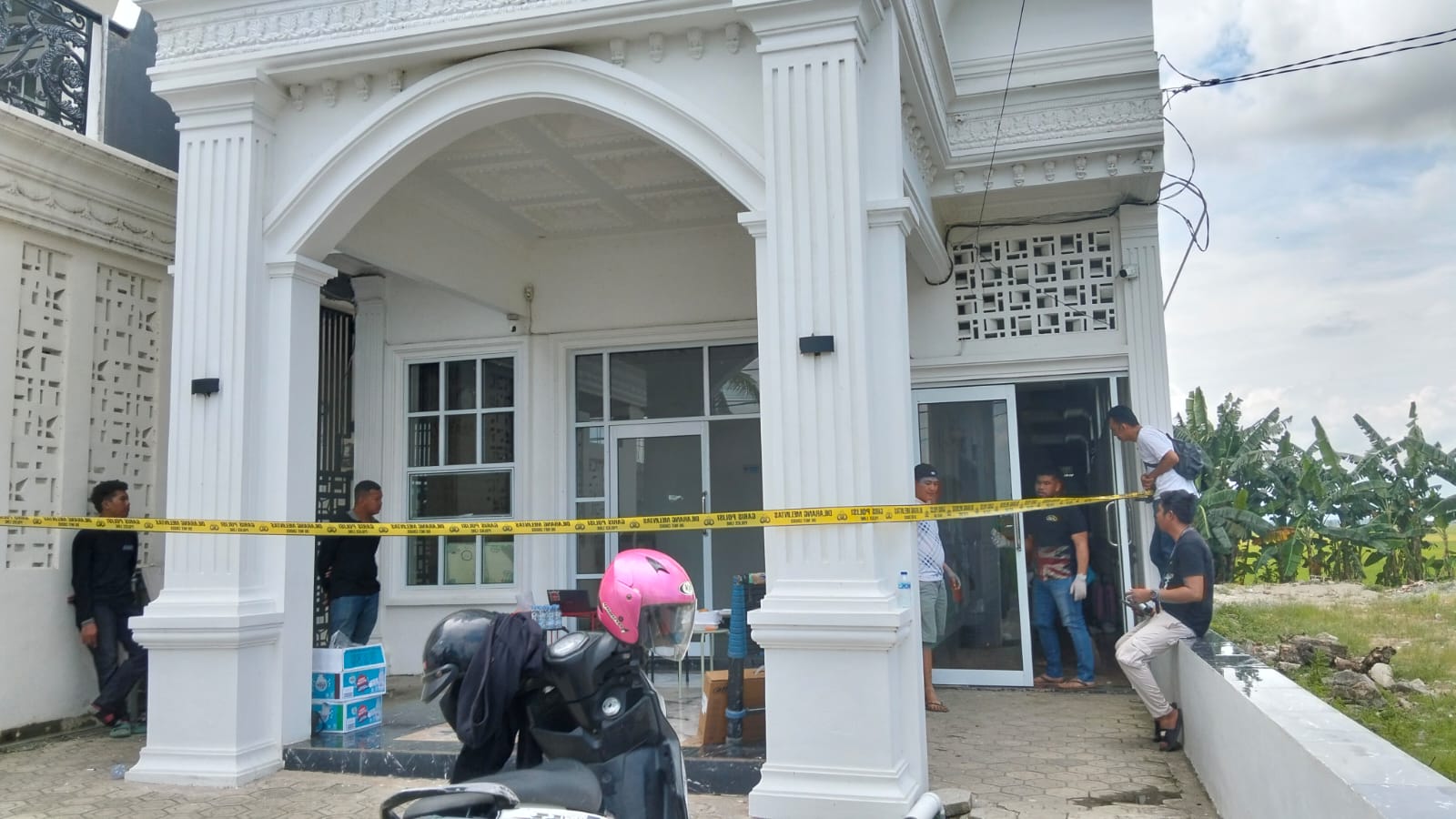 Mayat Wanita Ditemukan dengan Kondisi Leher Digorok di Wisma Sidrap