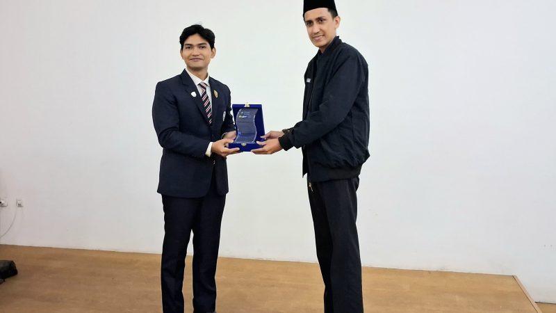 Edutour SMAIT Al-Fatih Disambut Hangat Duta IPB University