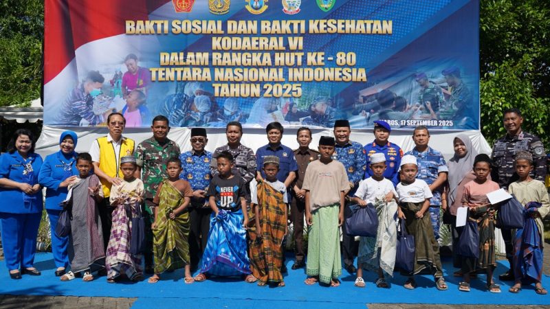 Gebyar HUT ke-80 TNI Kodaeral VI Gelar Aksi Sosial di Maros