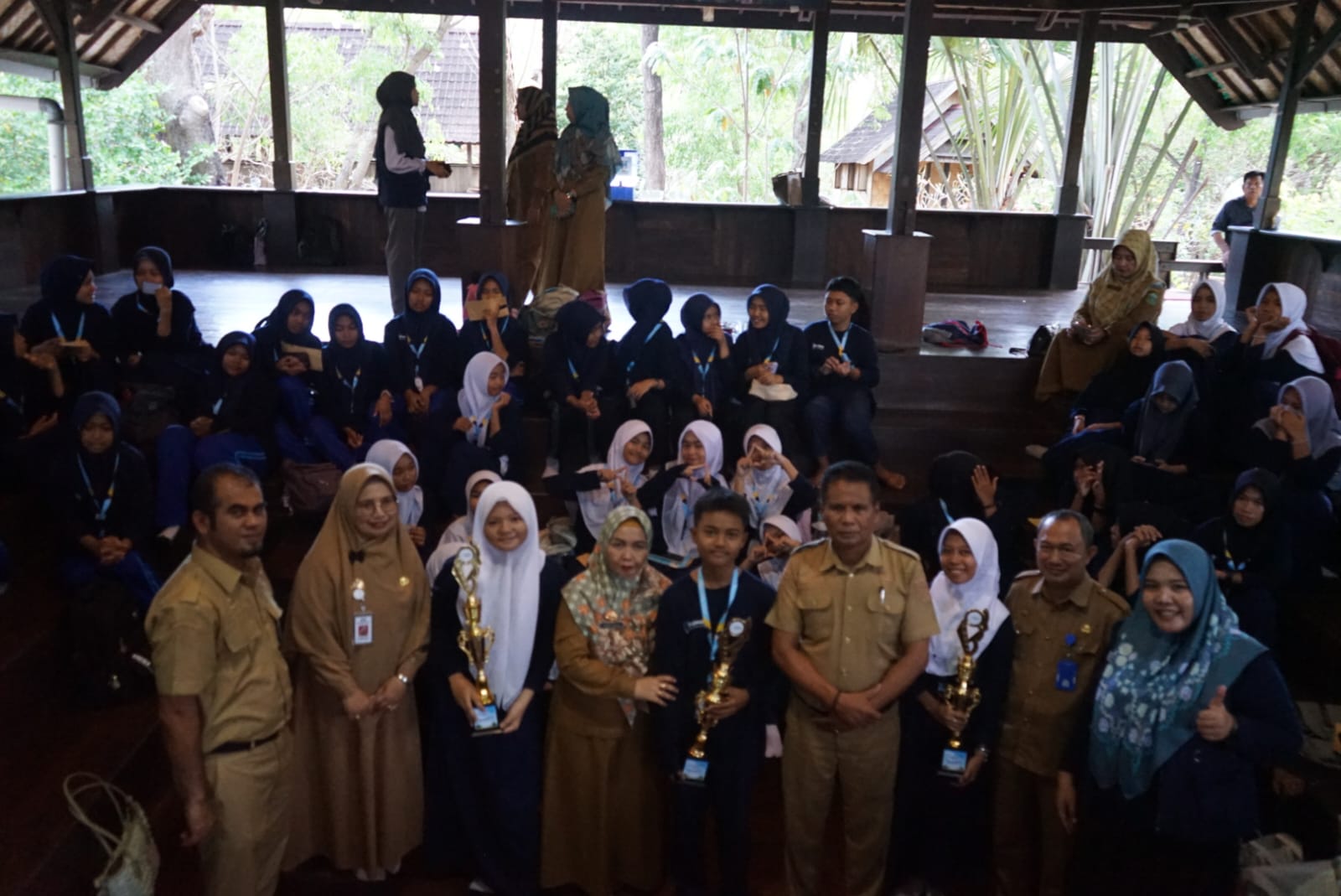 English Camp SMP Takalar 2025, Berikut Peserta Penerima Award