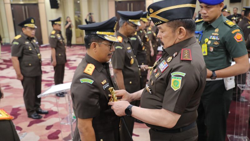 Jaksa Agung ST Burhanuddin Lantik Didik Farkhan Alisyahdi Jadi Kajati Sulsel