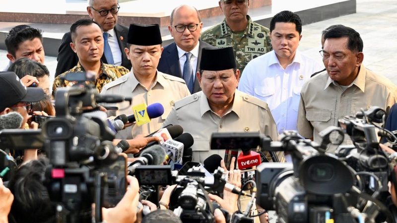 Pulang ke Indonesia, Presiden Bahas SDM dan Patriot Bonds