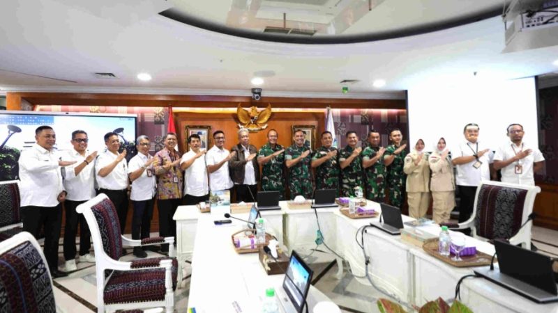 Kemensos Gandeng TNI AD Perkuat Sekolah Rakyat, Terapkan Kehidupan Disiplin Militer