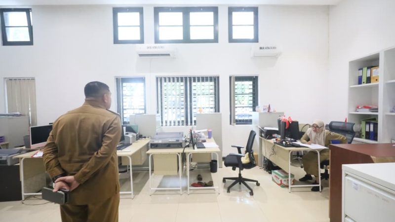 Sidak Pelayanan di Balai Kota, Munafri Temukan Ruangan Tanpa Pegawai