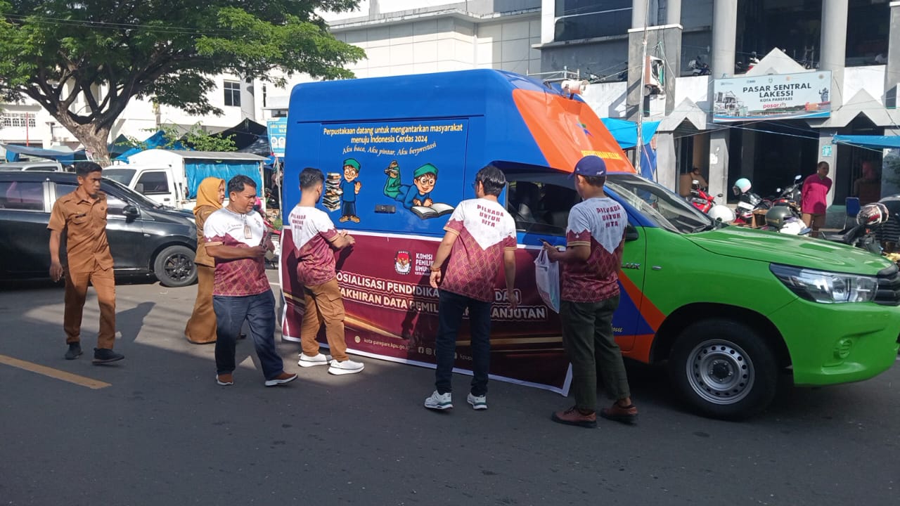 KPU Parepare Sosialisasi Pemutakhiran Data Pemilih Berkelanjutan di Pasar Lakessi