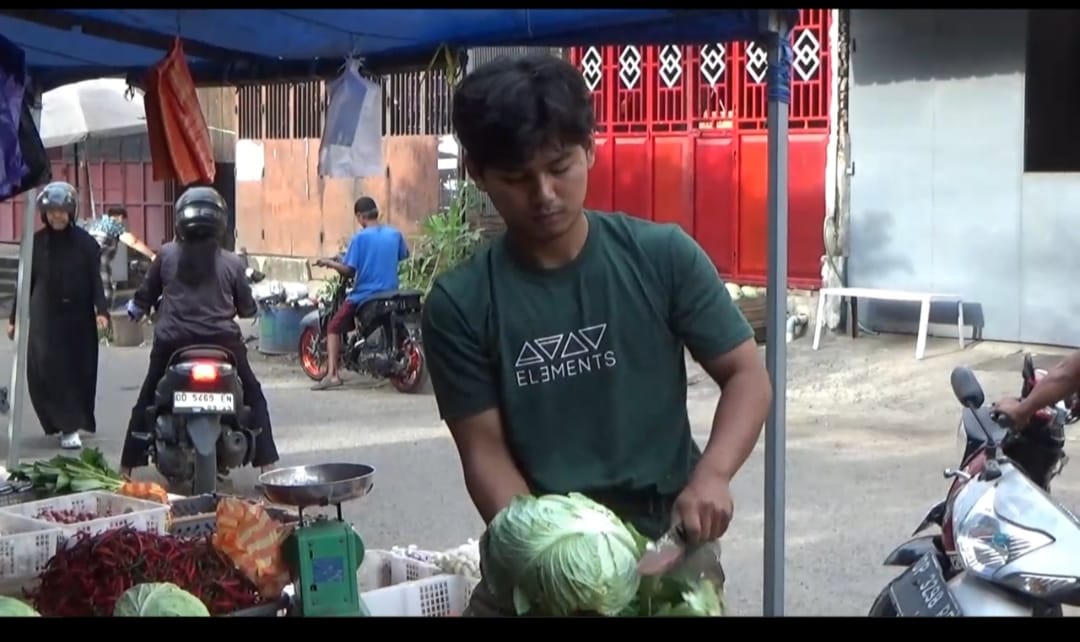 Cuaca Ekstrem, Harga Sayur-mayur di Pasar Tradisional Pinrang Anjlok