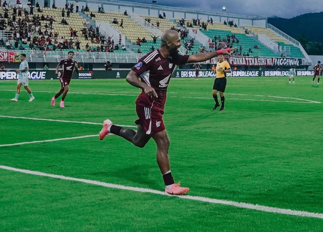 Alex Tanque Hatrick, PSM Makassar Menang Besar Merangsek ke 10 Besar