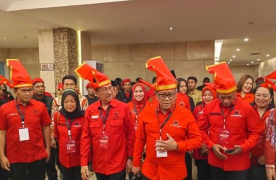 Sekjed PDIP Lantik Andi Ridwan Wittiri dan Dhany Pomanto di DPD Sulsel