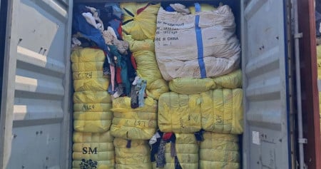Pemusnahan Pakaian Bekas Ilegal Bebani Negara, Purbaya Minta Dicacah Saja Digunakan Bahan Industri