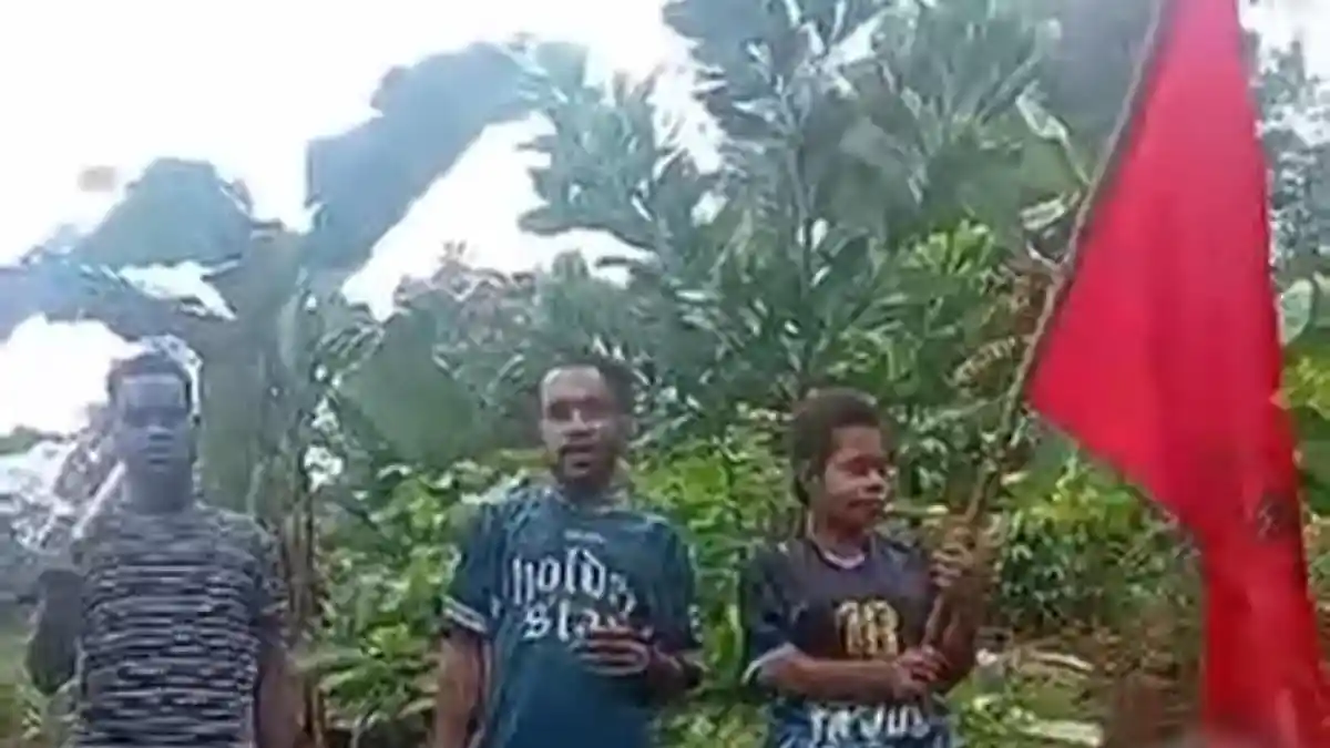 Viral Aksi Angkat Bendera Organisasi Papua Barat di Salah Satu Dusun di Gowa, TNI Bergerak