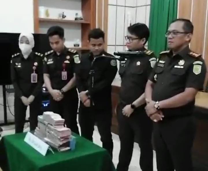 Kejari Pangkep Tetapkan Tiga Tersangka Korupsi Pengadaan KPU, Kerugian Negara Capai Rp 554 Juta